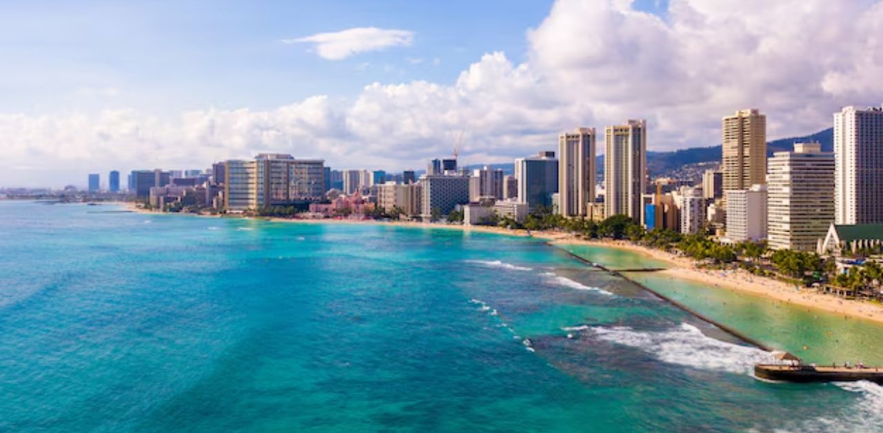 Canadian North Honolulu Office in Hawaii