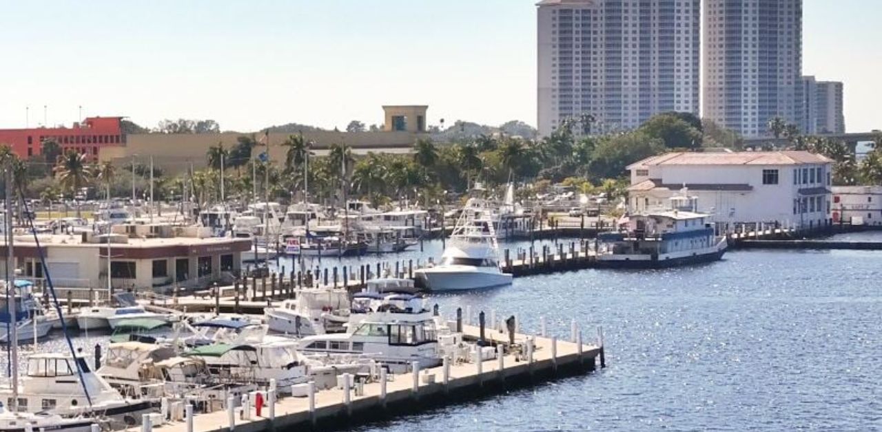 Cape Air Ft. Myers Office in Florida