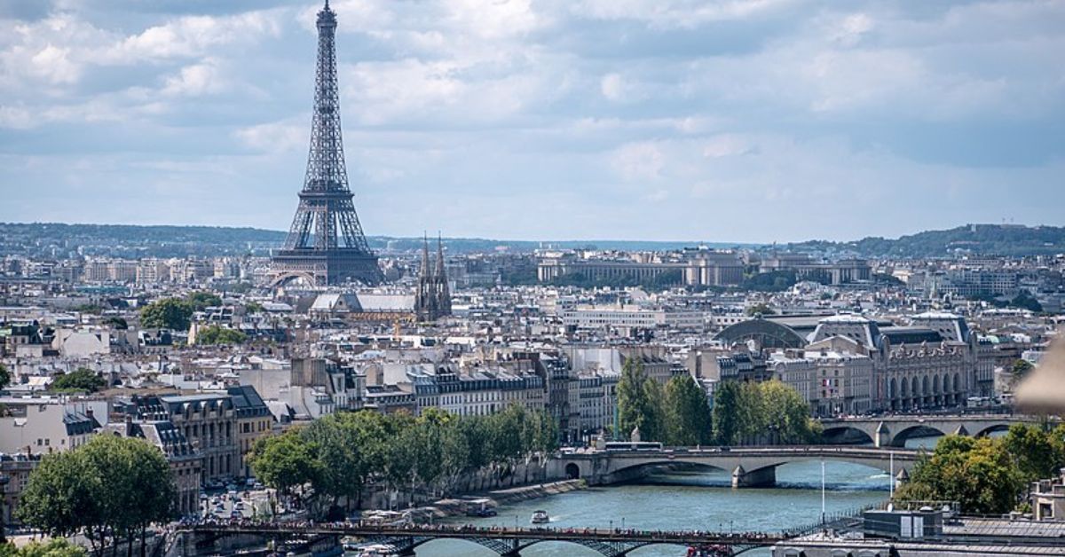 Air Cairo Paris Office in France