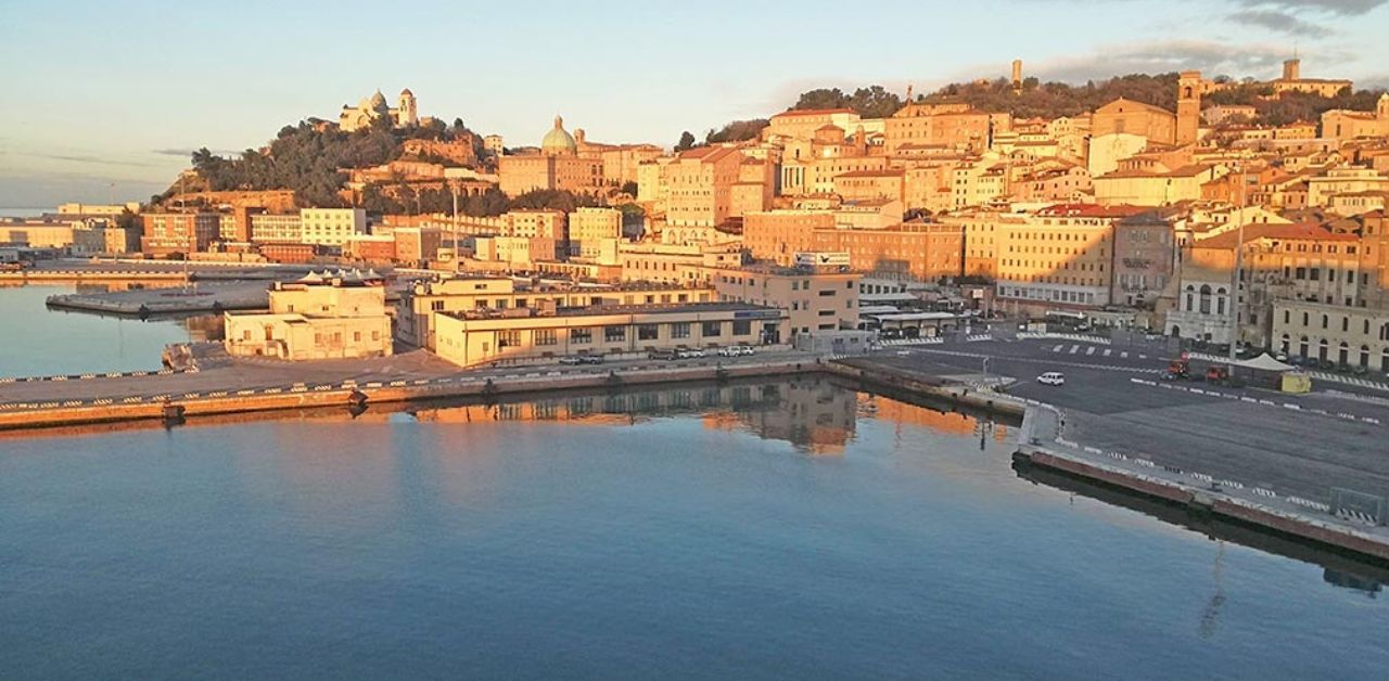 FlexFlight Ancona Office in Italy