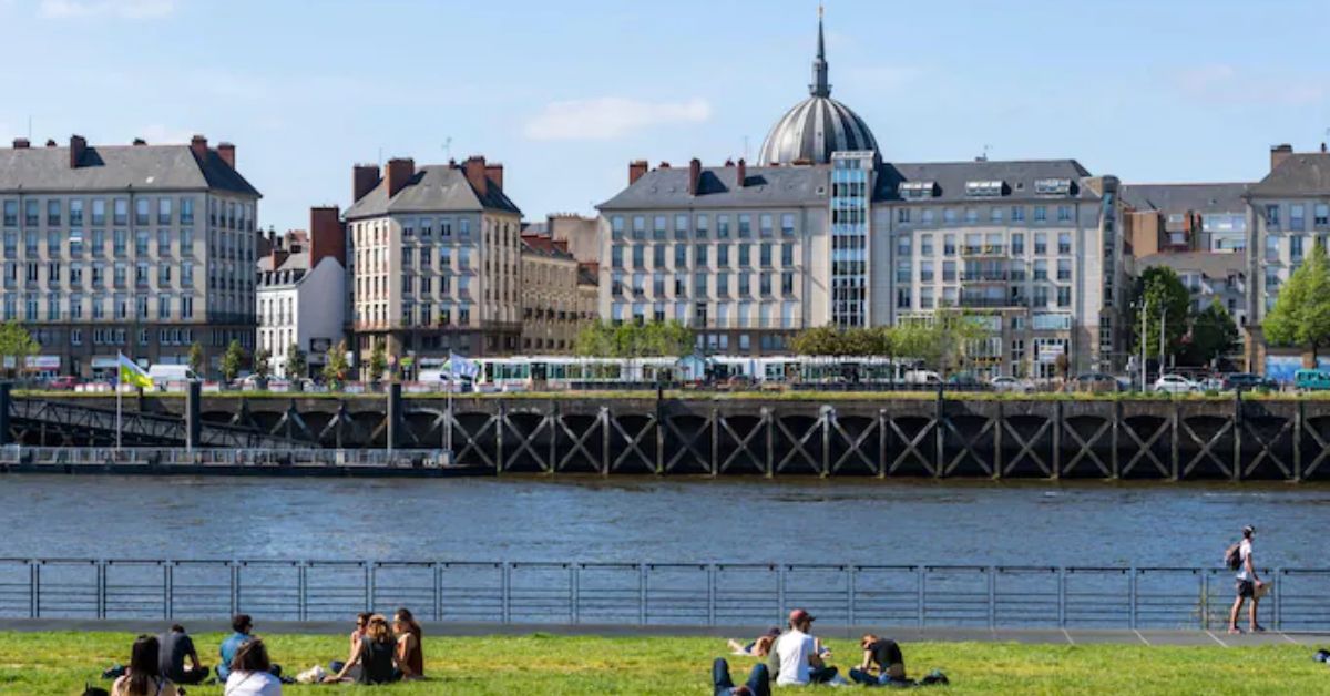 TAP Air Portugal Nantes Office in France